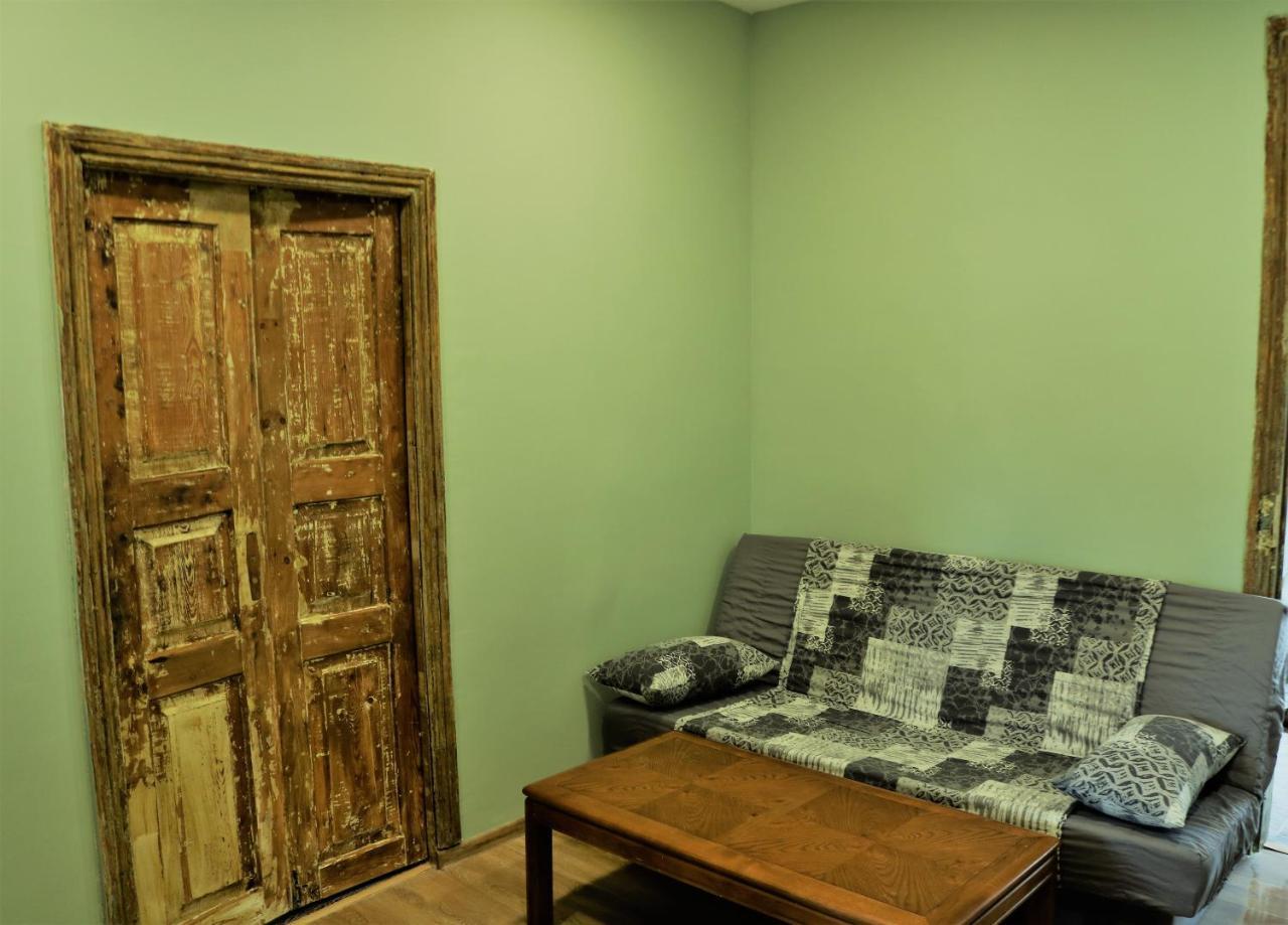 Dilijan Town Inn Екстер'єр фото