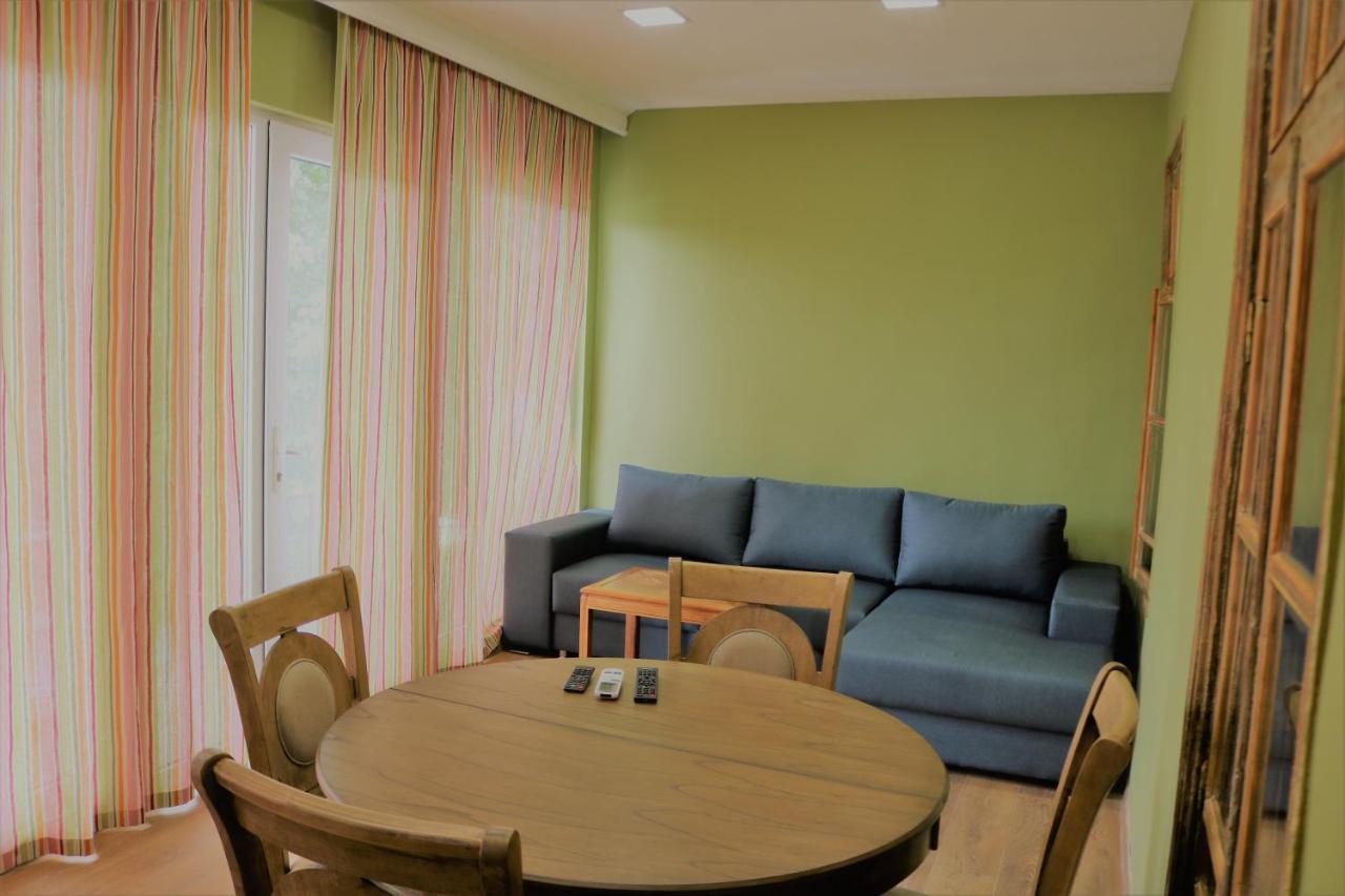 Dilijan Town Inn Екстер'єр фото